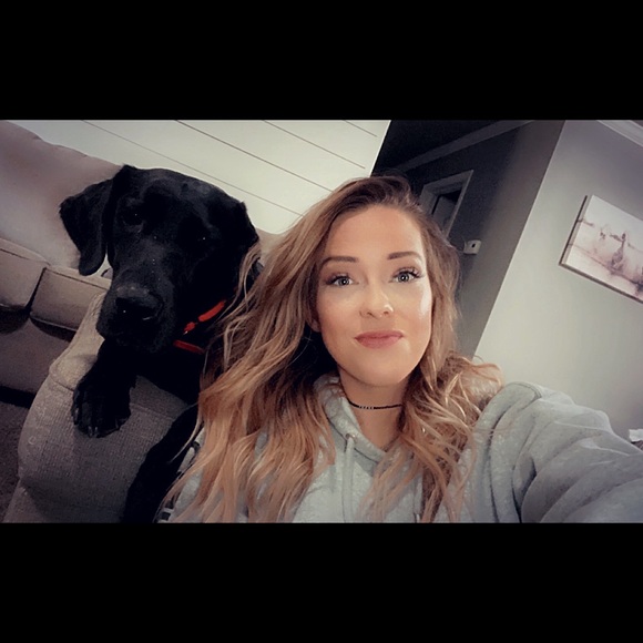 Meet your Posher, Shelby - Picture 1 of 1